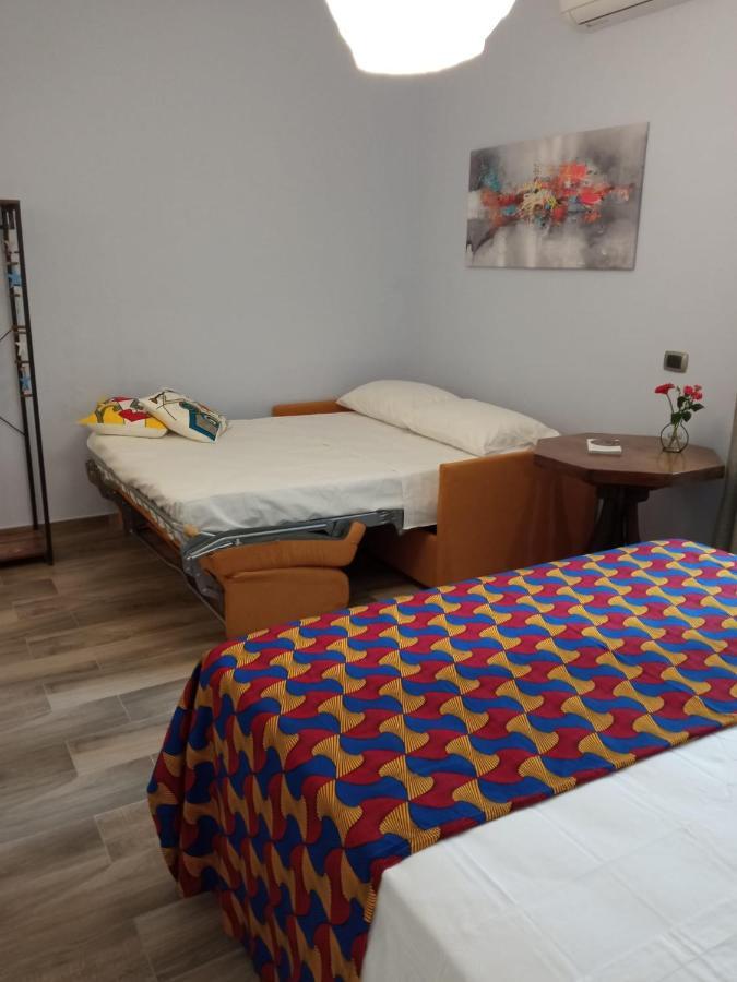 Cappuccini Express House Apartment Pozzuoli Bagian luar foto